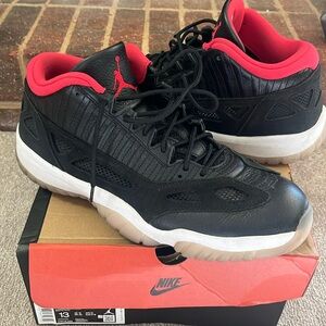 Jordan 11 retro low ie